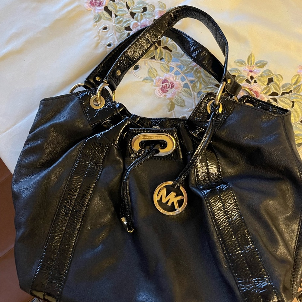 Authentic leather satchel bag from Michael Kors